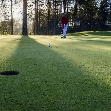 Club Kuusamon Tropiikki Hotel 4*